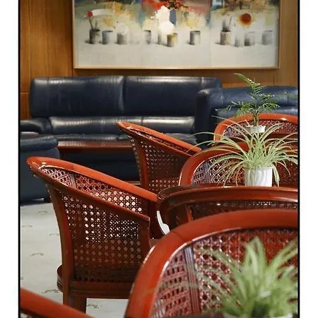 Otel Puerta De Segovia 4*